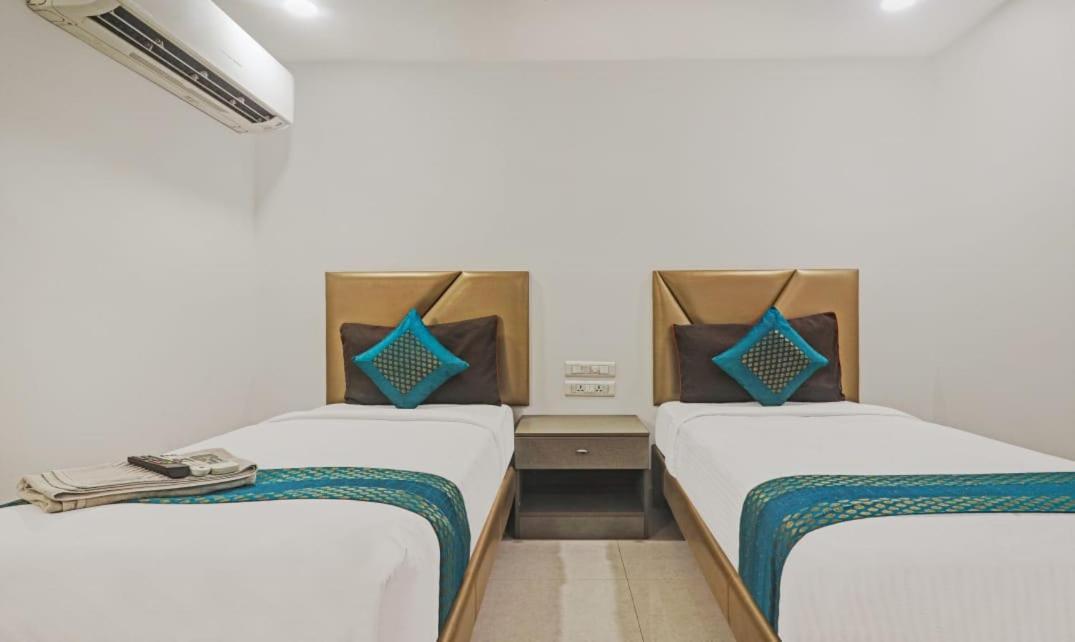 Hotel Ssr Grand Hyderabad Bagian luar foto