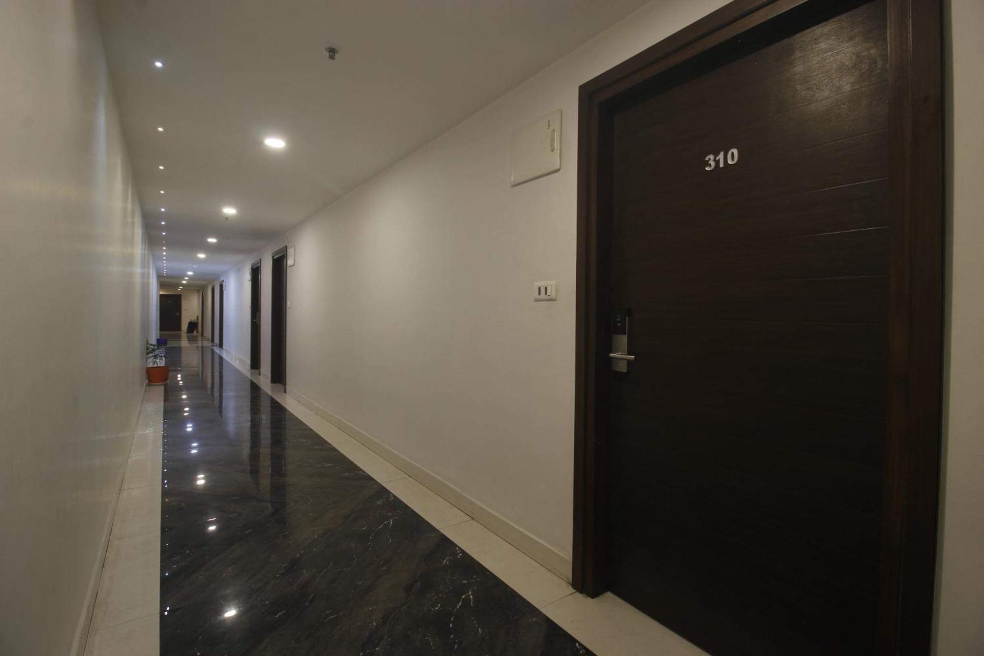 Hotel Ssr Grand Hyderabad Bagian luar foto