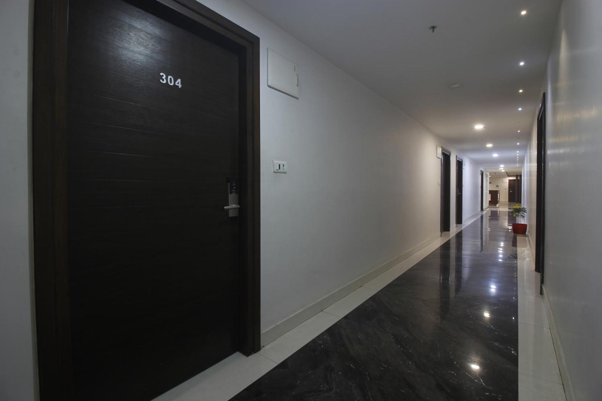 Hotel Ssr Grand Hyderabad Bagian luar foto