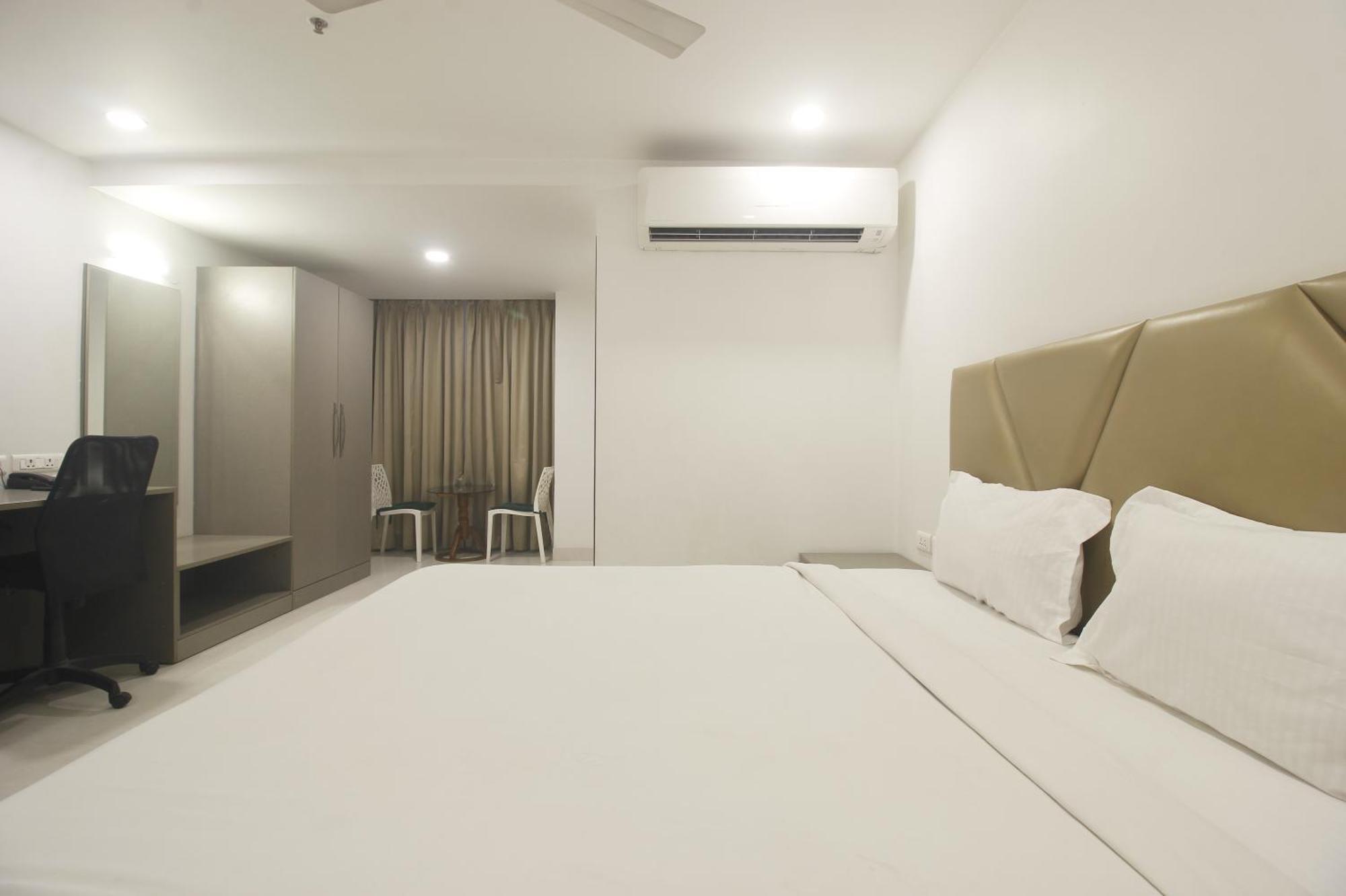 Hotel Ssr Grand Hyderabad Bagian luar foto