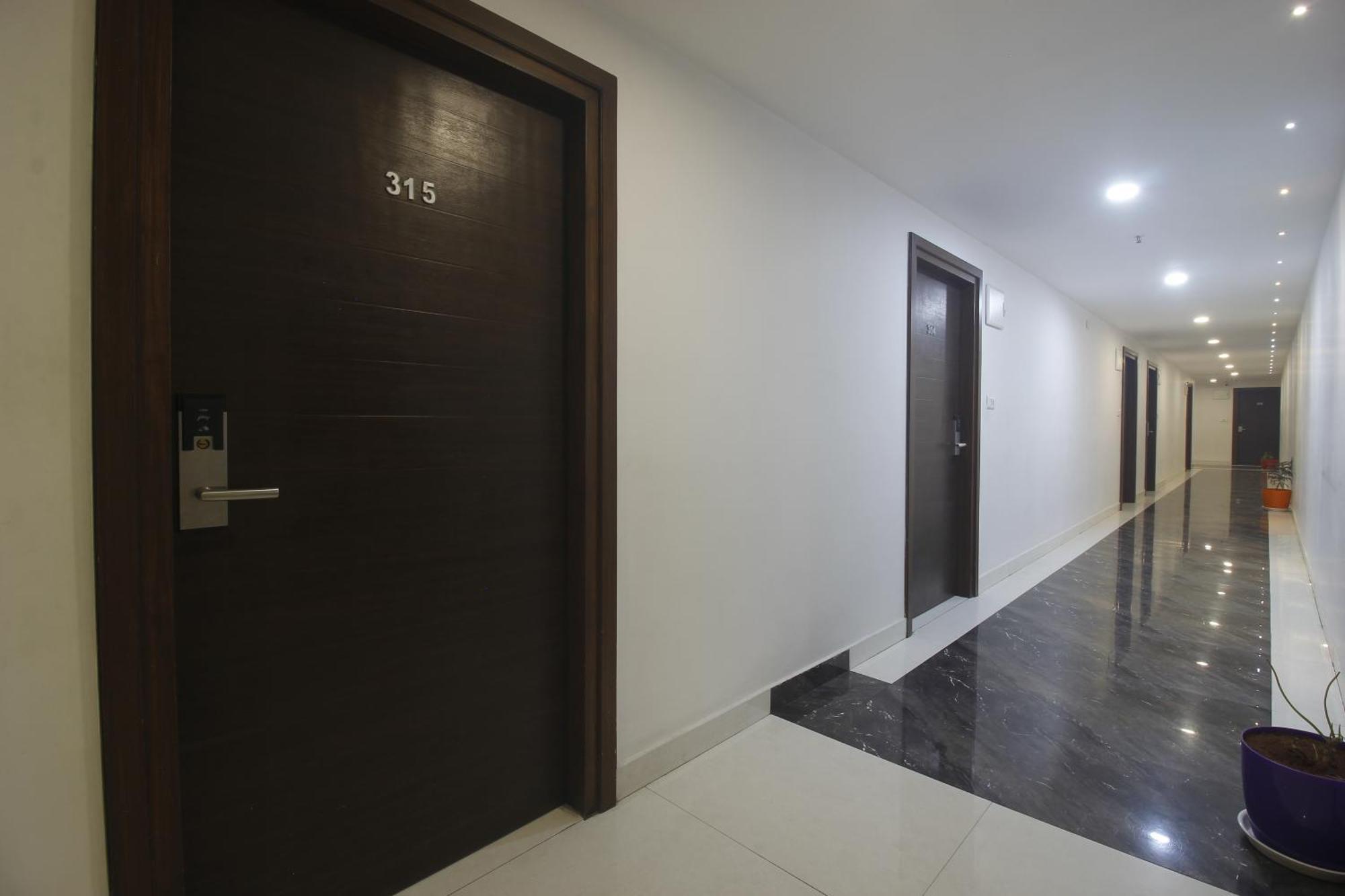 Hotel Ssr Grand Hyderabad Bagian luar foto