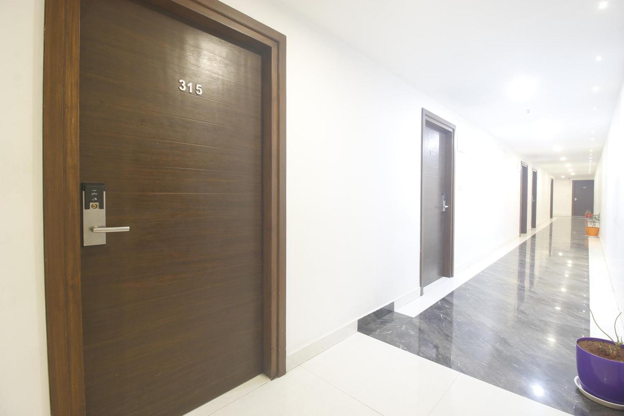 Hotel Ssr Grand Hyderabad Bagian luar foto