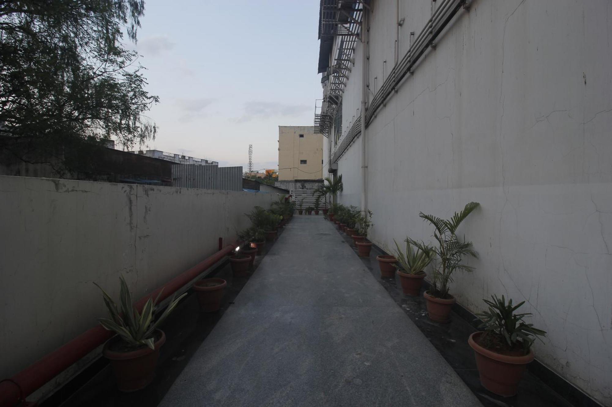 Hotel Ssr Grand Hyderabad Bagian luar foto